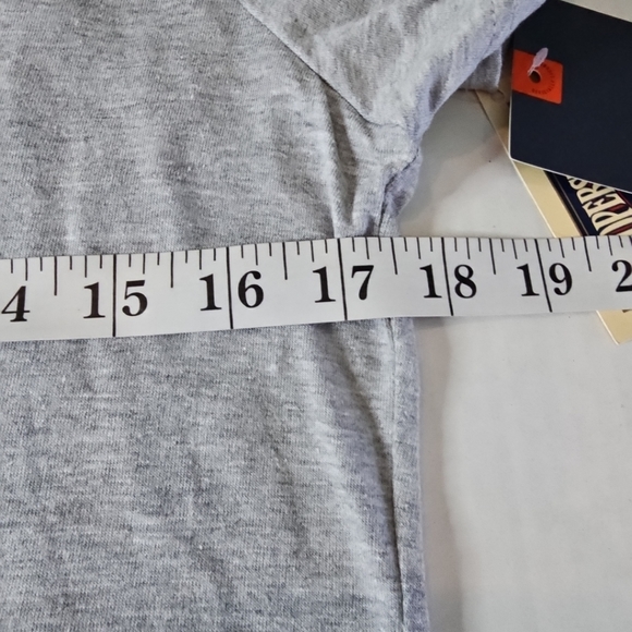 Cleveland Indians Fanatics Cooperstown Collection V-neck Shirt Women Medium NWT - Picture 6 of 7